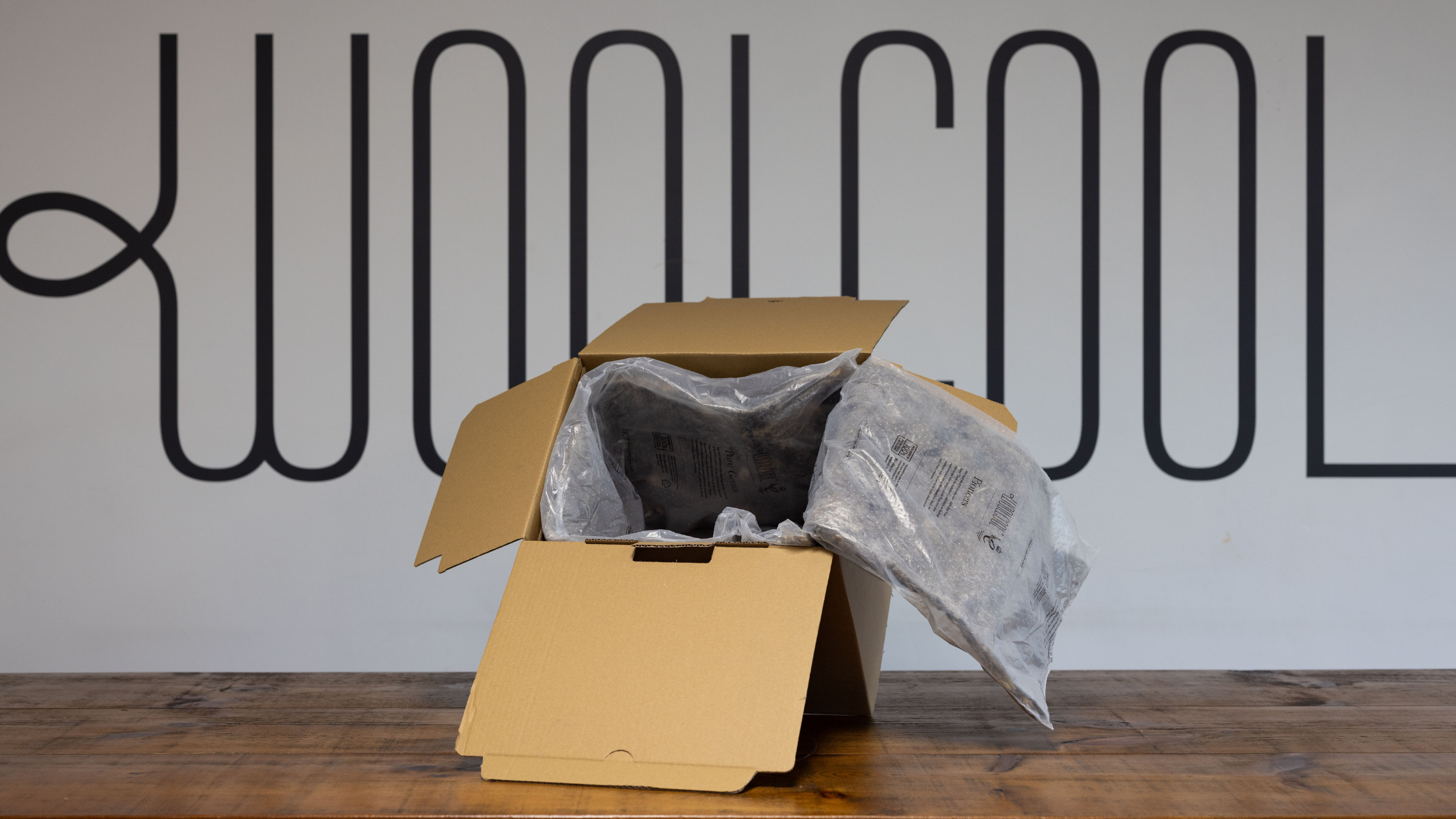 Woolcool box and insulation